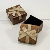 Коробка Квадратная 5,5*5,5*3,5 с бантиком Коричневый 1/24 1/720 Арт: 62555/6