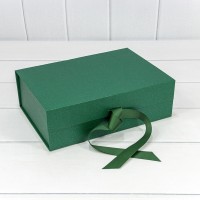 Коробка Прямоугольная 28,2*20*9,2 складная на магнитах Зелёный 1/48 Арт: 730226/0122